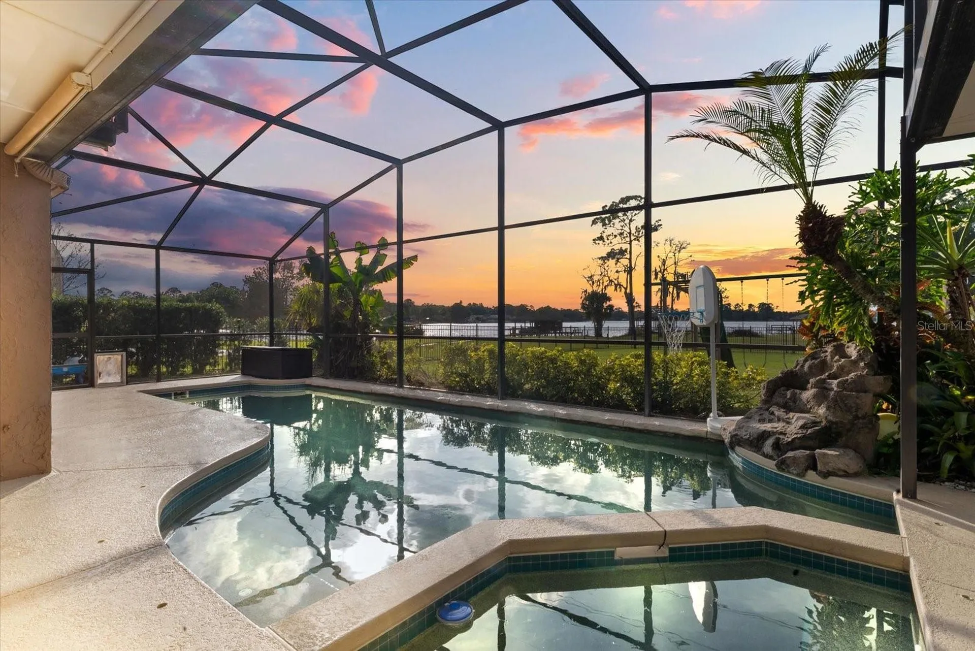 4512 Bridgewater Drive Orlando FL 32817