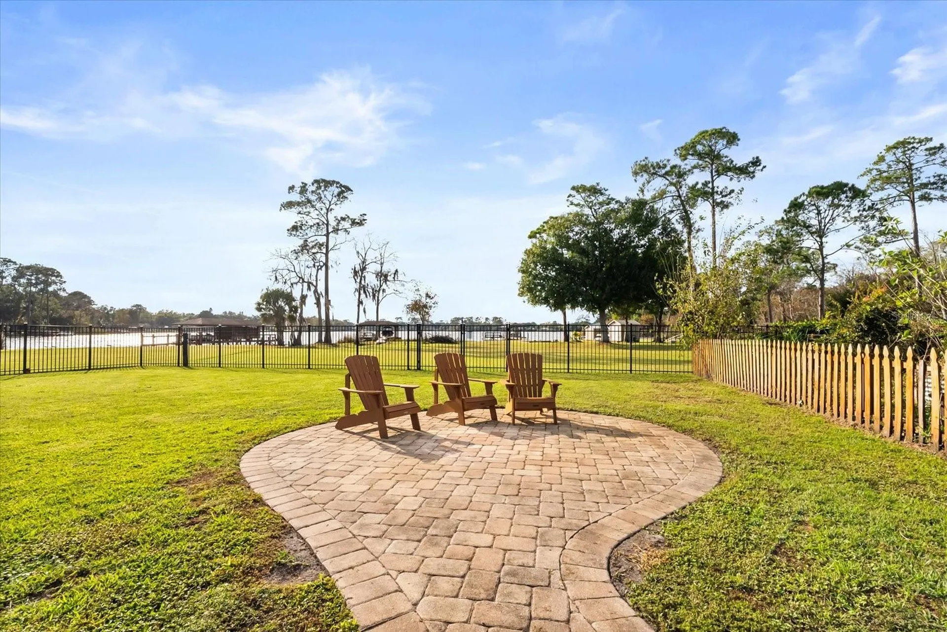 4512 Bridgewater Drive Orlando FL 32817