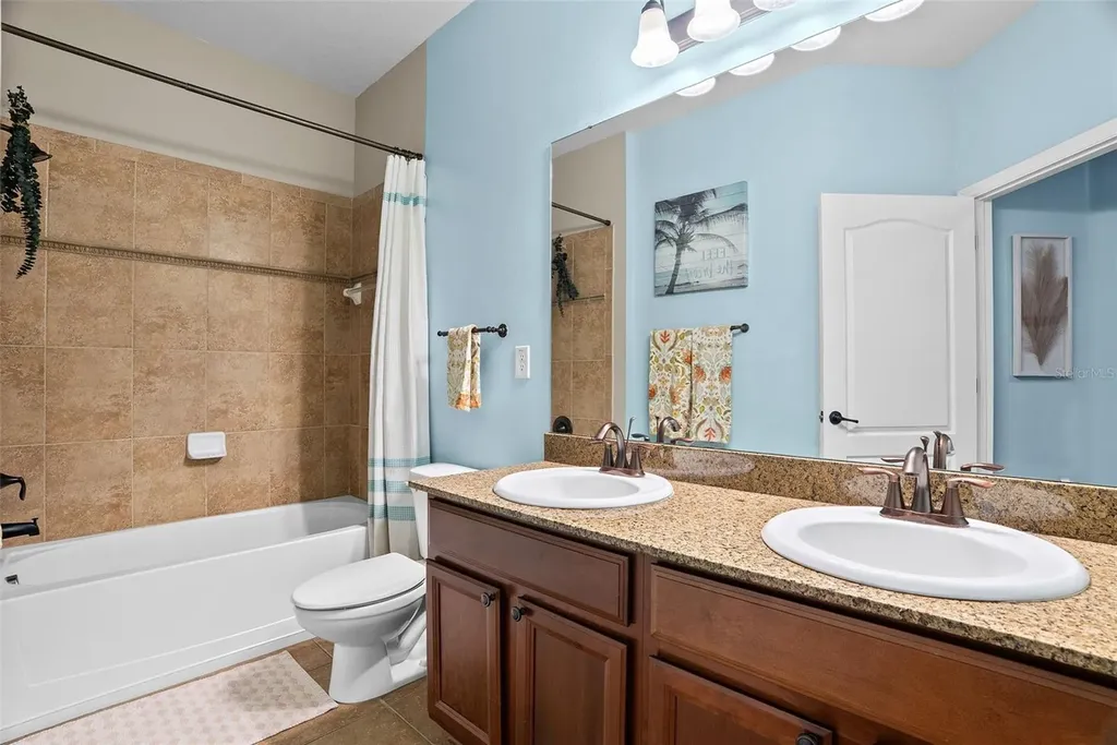 2918 Winglewood Circle Lutz FL 33558