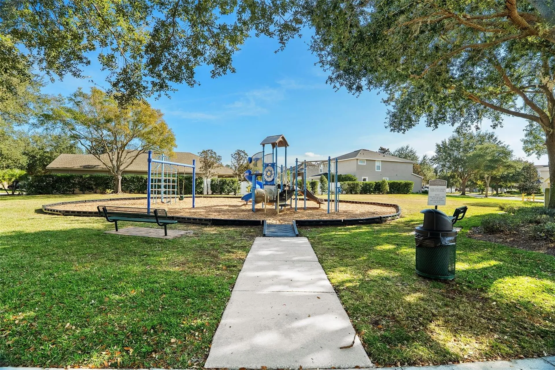 2918 Winglewood Circle Lutz FL 33558