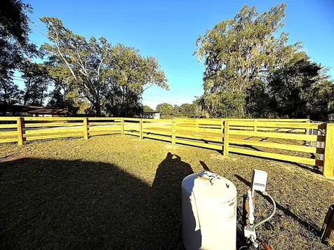 3700 W Highway 316 Reddick FL 32686