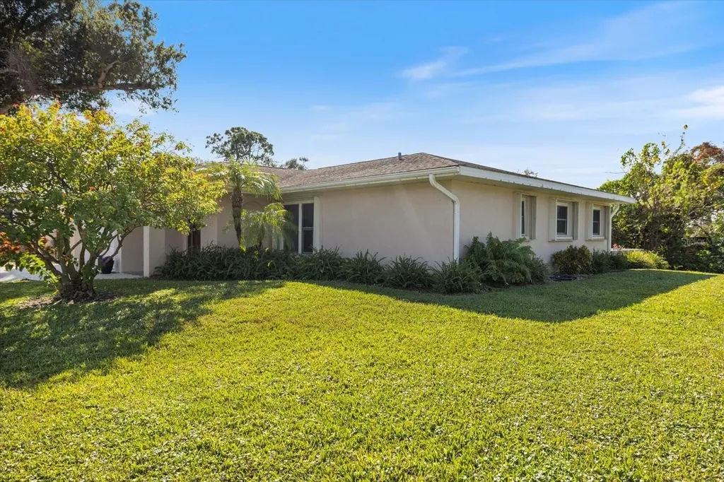3568 Roslyn Road Venice FL 34293