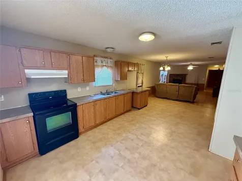 23915 NE State Road 26 Melrose FL 32666