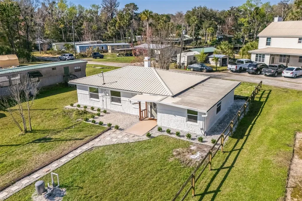 9400 NE 307th Court Fort Mc Coy FL 32134