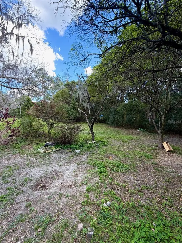 25327 NE State Road 26 Melrose FL 32666