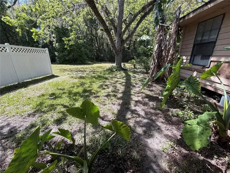 25327 NE State Road 26 Melrose FL 32666