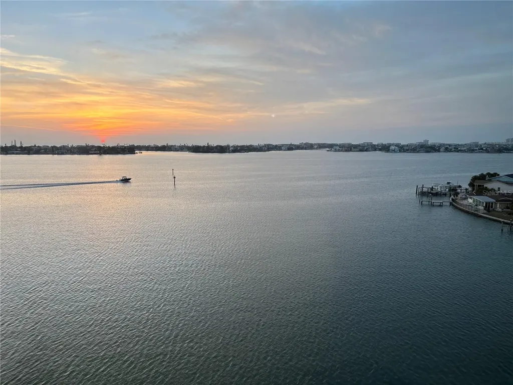 4750 Cove Circle St Petersburg FL 33708
