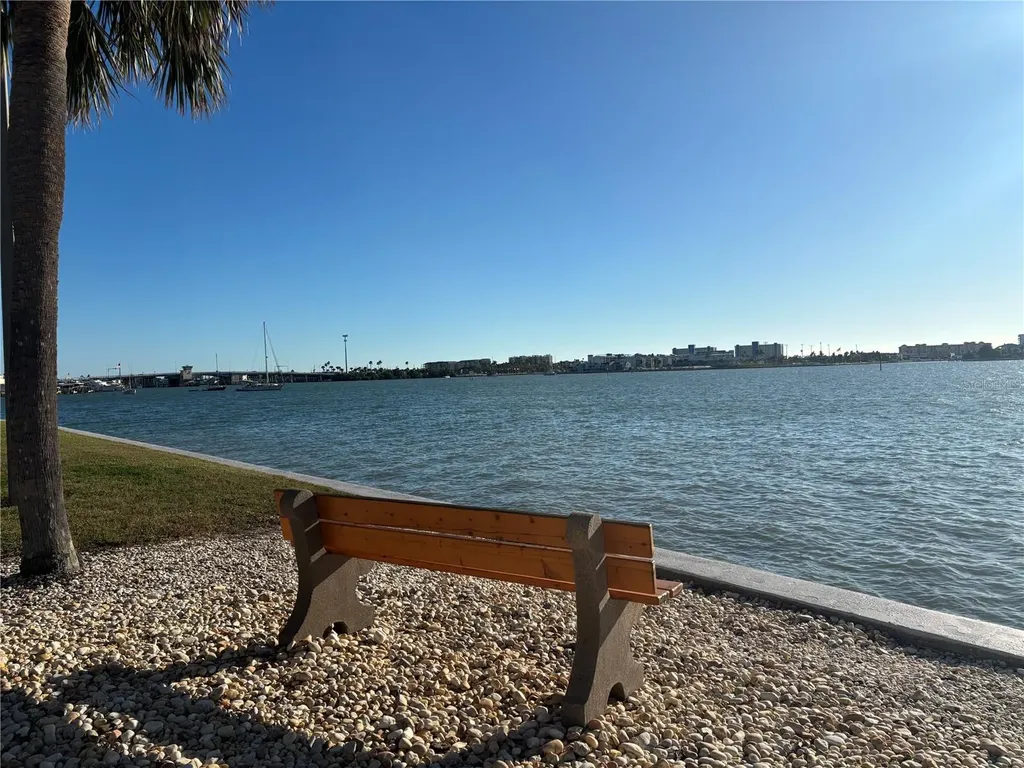 4750 Cove Circle St Petersburg FL 33708