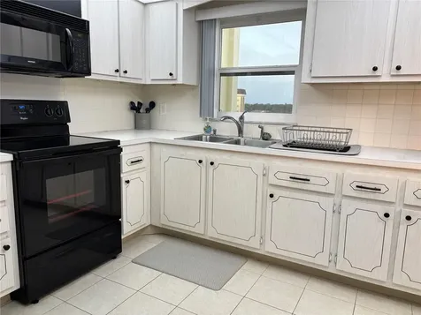 4750 Cove Circle St Petersburg FL 33708
