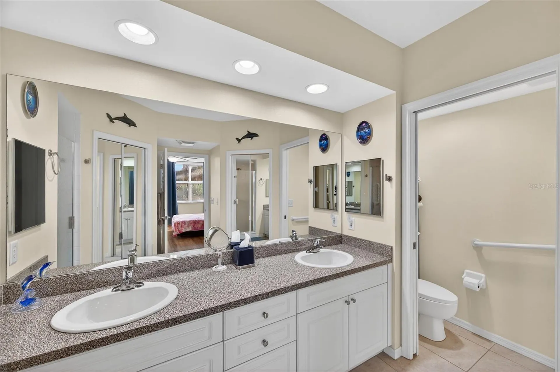 960 Starkey Road Largo FL 33771