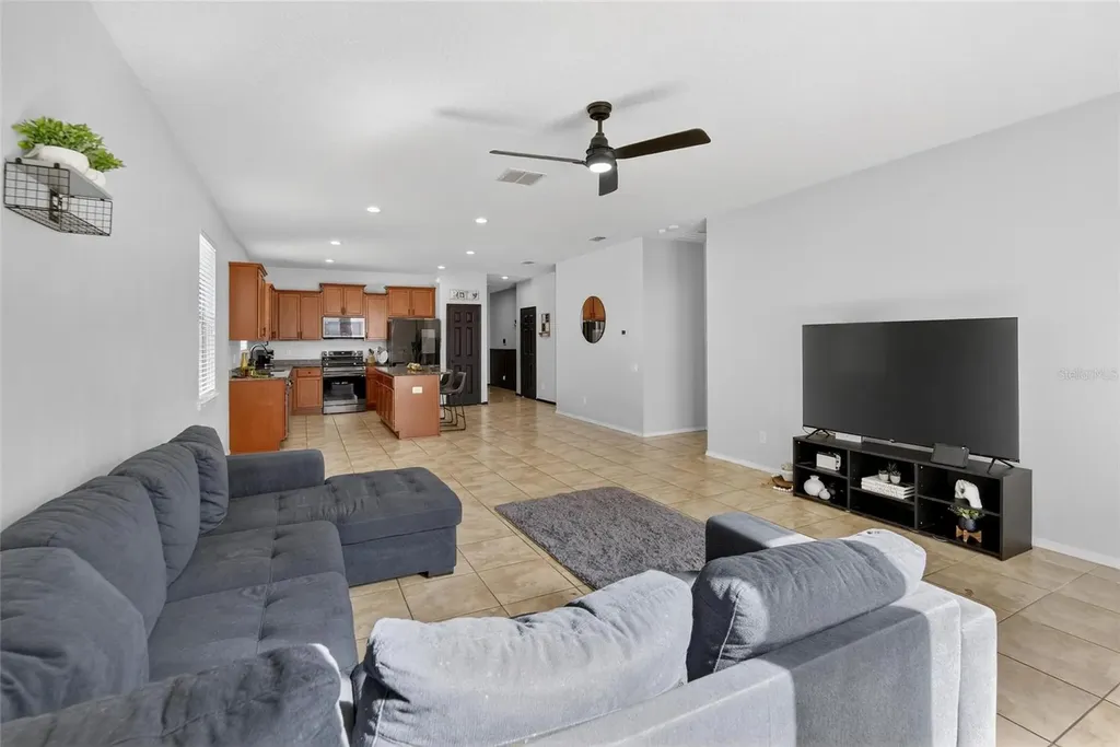 653 Petal Mist Lane Brooksville FL 34604
