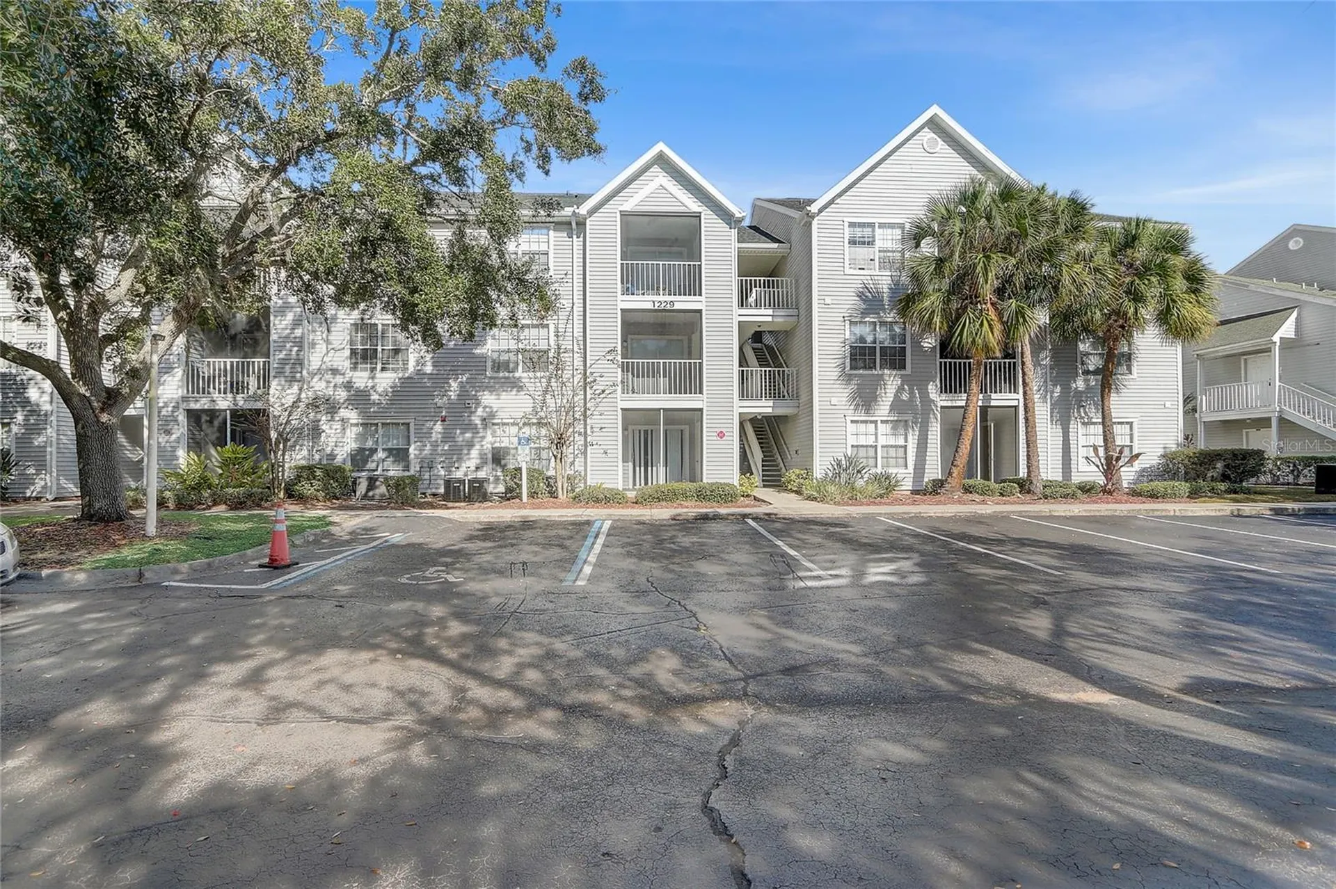1229 Bermuda Lakes Lane Kissimmee FL 34741