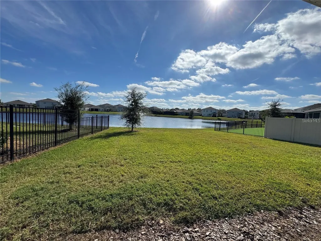 17710 Cantarina Cove Bradenton FL 34211