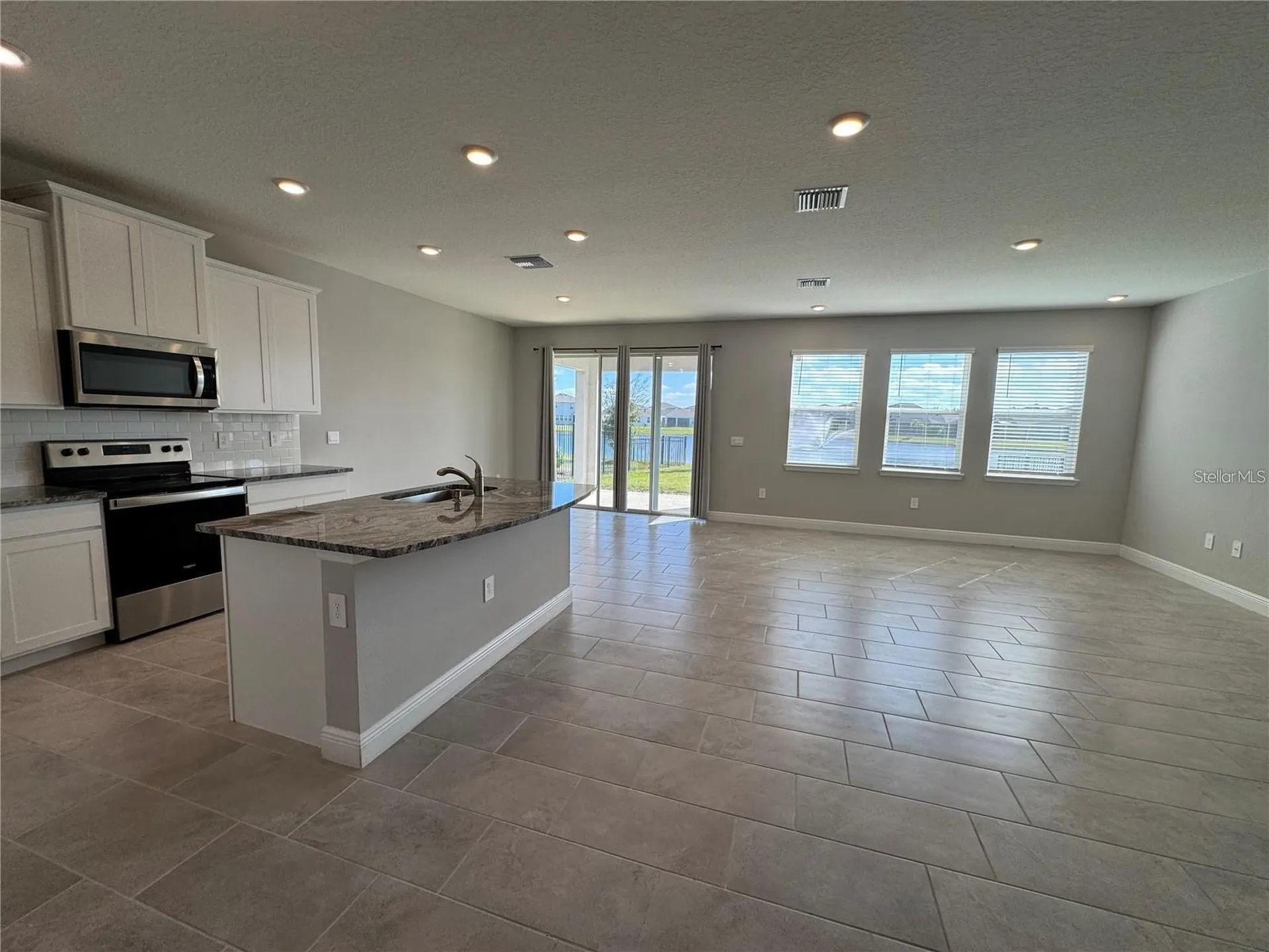 17710 Cantarina Cove Bradenton FL 34211