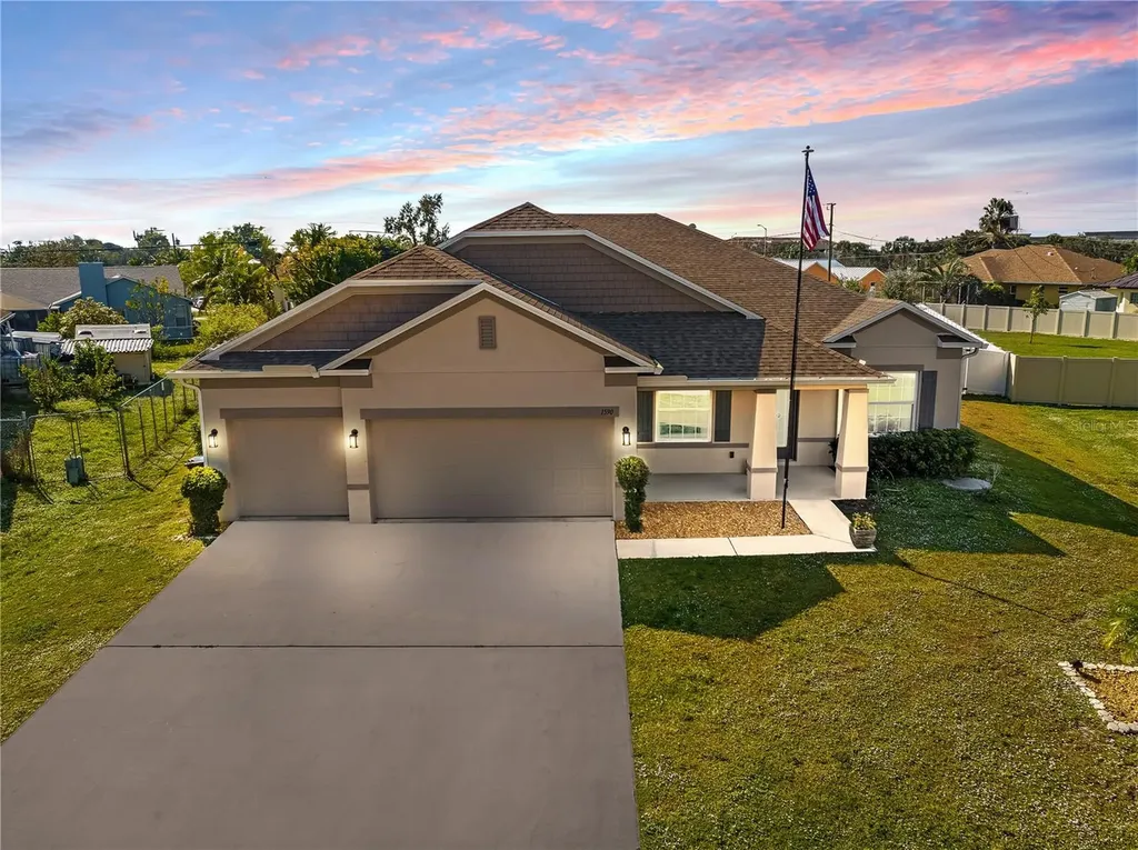 1590 SW Medley Lane Port St Lucie FL 34953