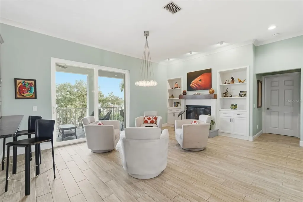 401 Harbor Drive Belleair Beach FL 33786