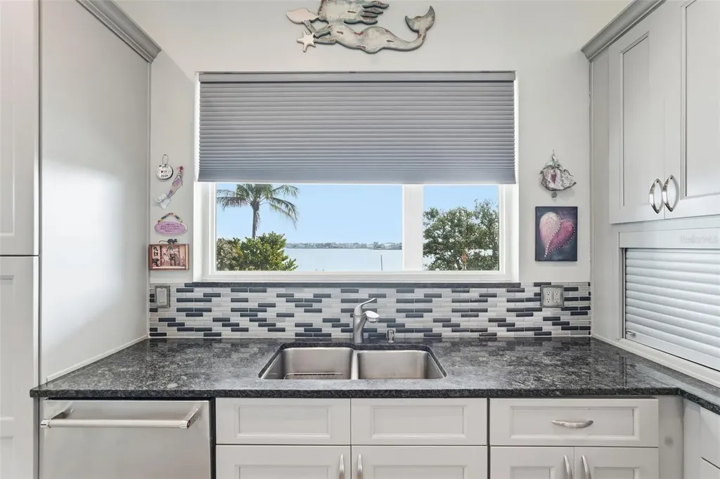 401 Harbor Drive Belleair Beach FL 33786