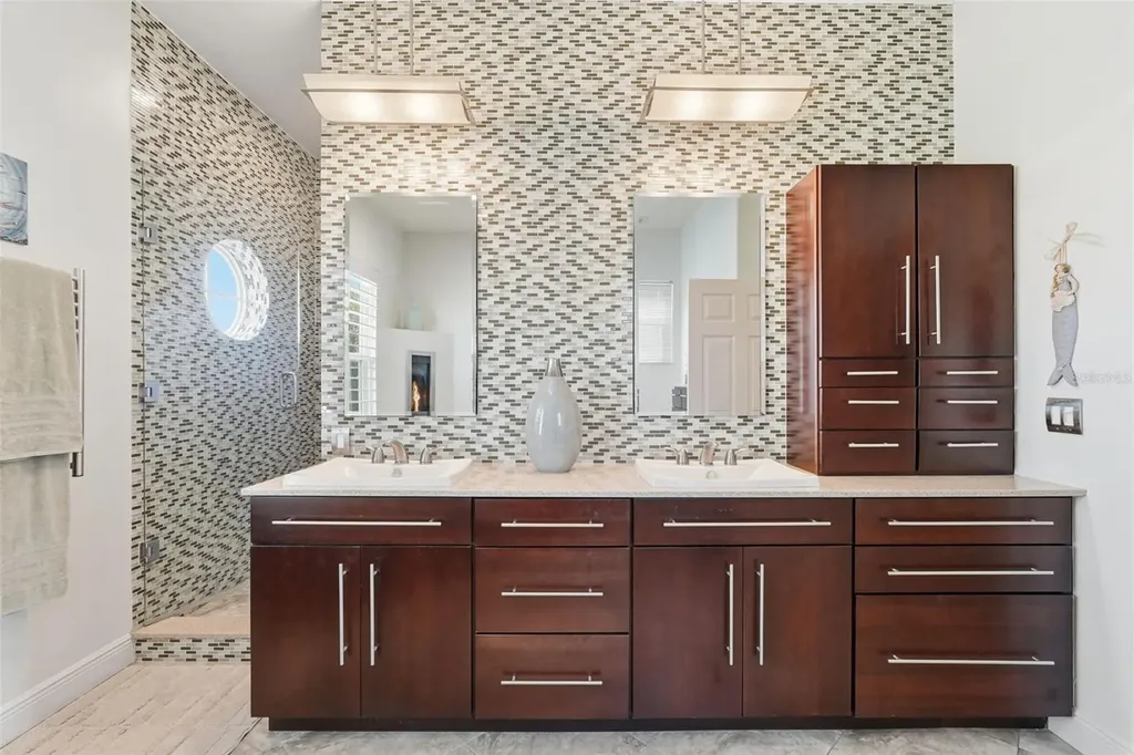 401 Harbor Drive Belleair Beach FL 33786