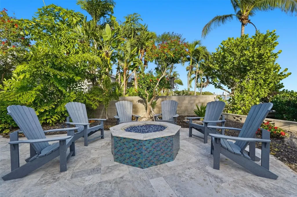 401 Harbor Drive Belleair Beach FL 33786