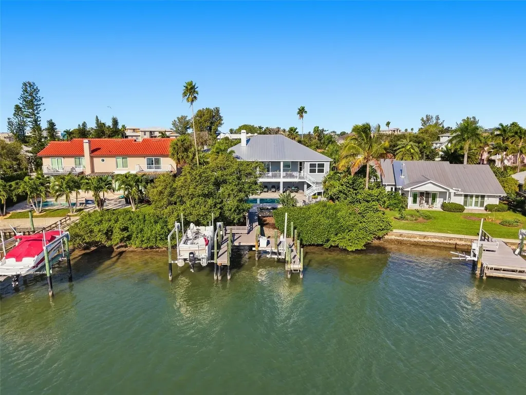 401 Harbor Drive Belleair Beach FL 33786