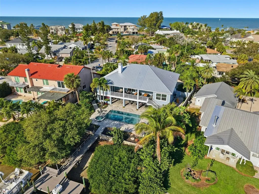 401 Harbor Drive Belleair Beach FL 33786