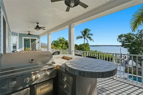 401 Harbor Drive Belleair Beach FL 33786