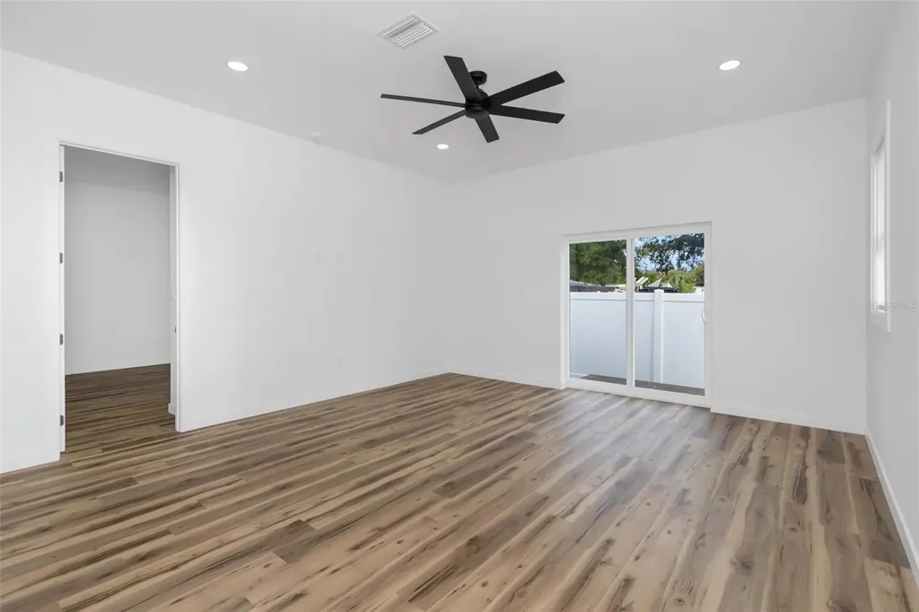 1008 Hawkins Street Clearwater FL 33756