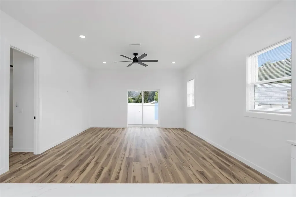 1008 Hawkins Street Clearwater FL 33756