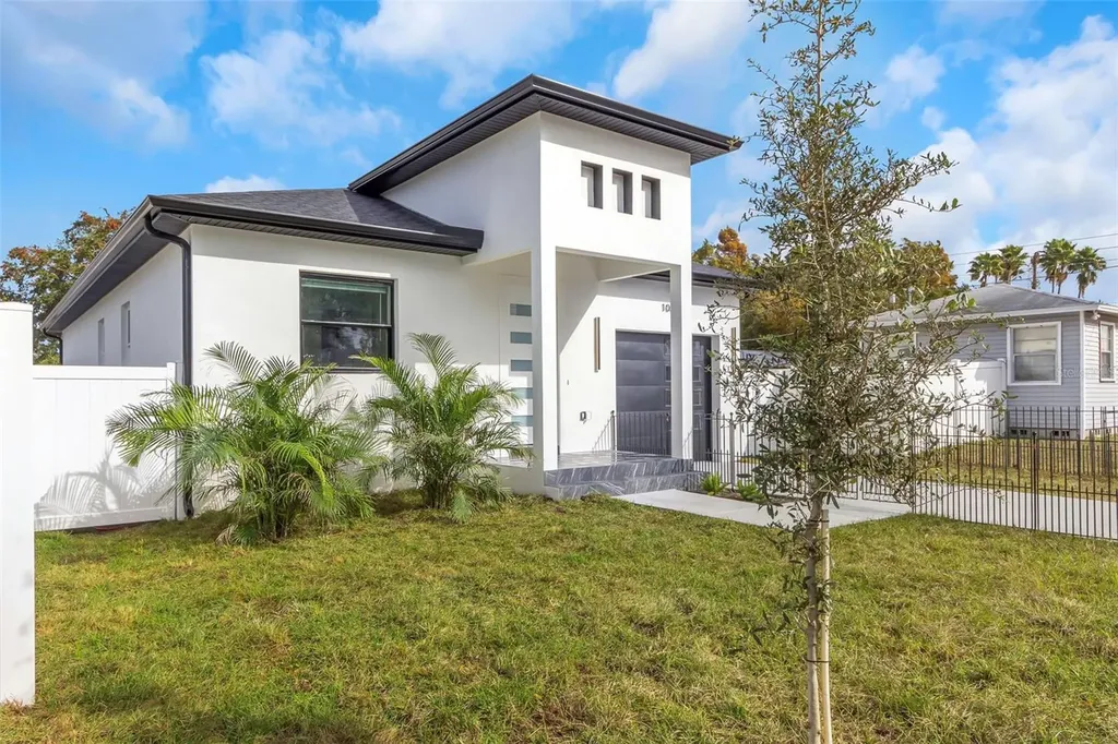 1008 Hawkins Street Clearwater FL 33756