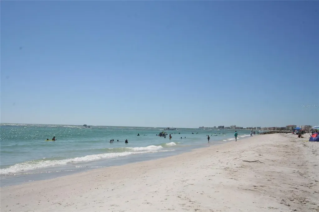 1008 Hawkins Street Clearwater FL 33756