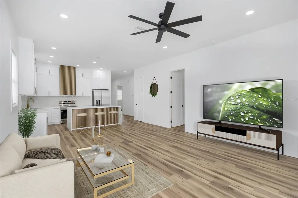 1008 Hawkins Street Clearwater FL 33756