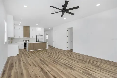 1008 Hawkins Street Clearwater FL 33756