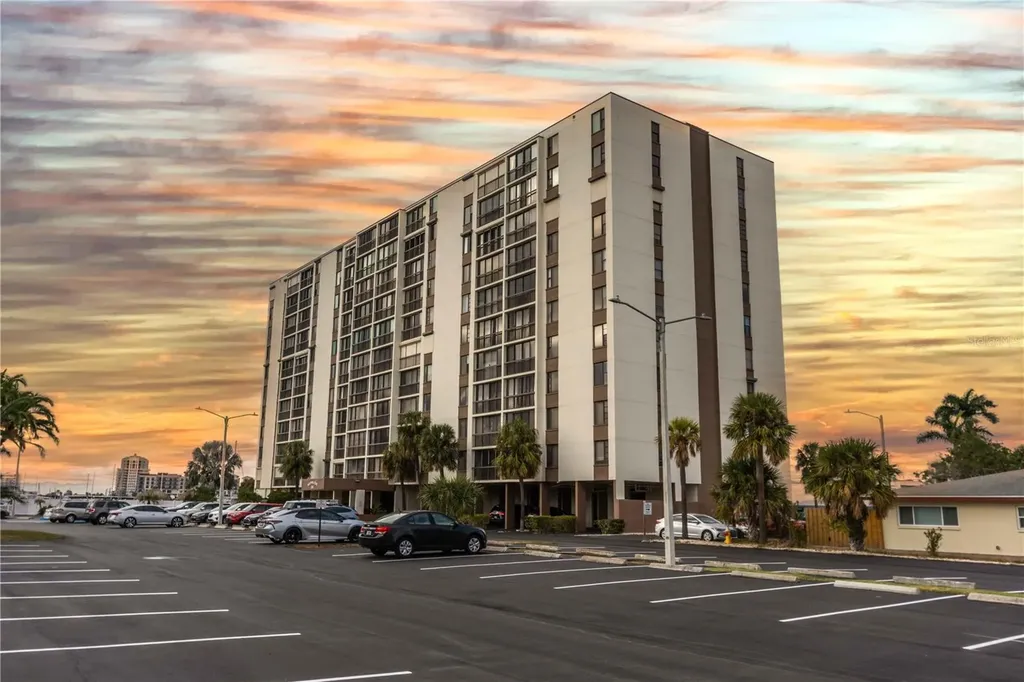 255 Dolphin Point Clearwater Beach FL 33767