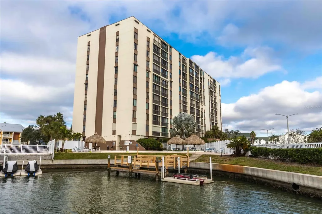 255 Dolphin Point Clearwater Beach FL 33767