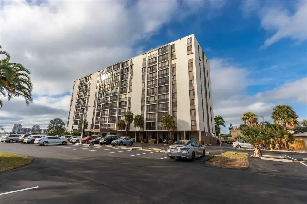 255 Dolphin Point Clearwater Beach FL 33767