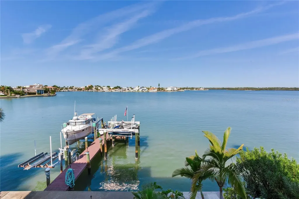16480 Redington Drive Redington Beach FL 33708