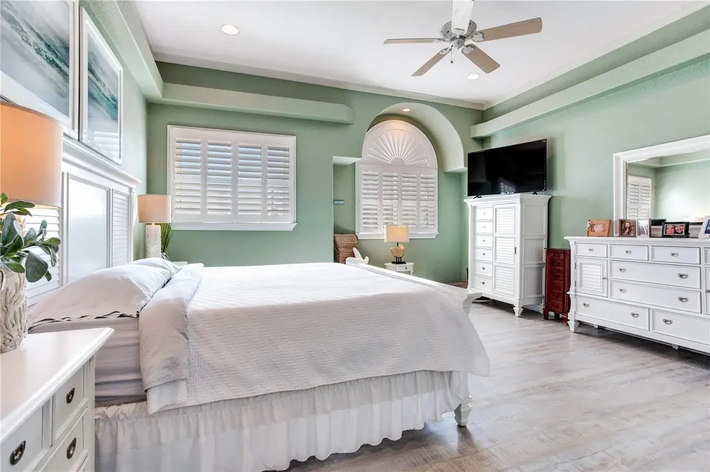 16480 Redington Drive Redington Beach FL 33708