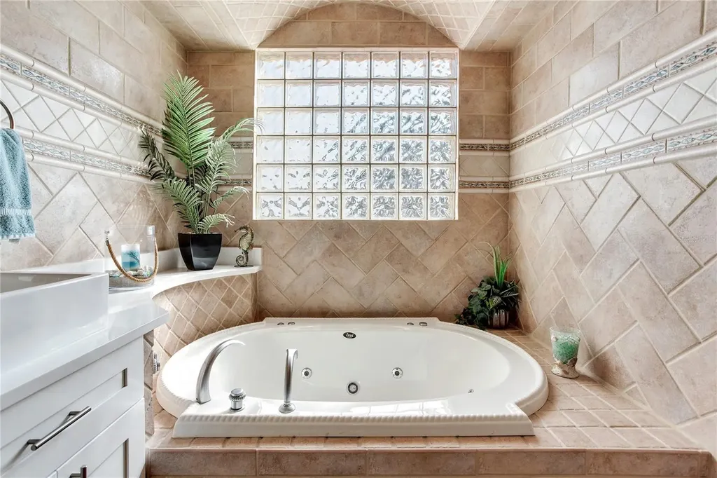 16480 Redington Drive Redington Beach FL 33708