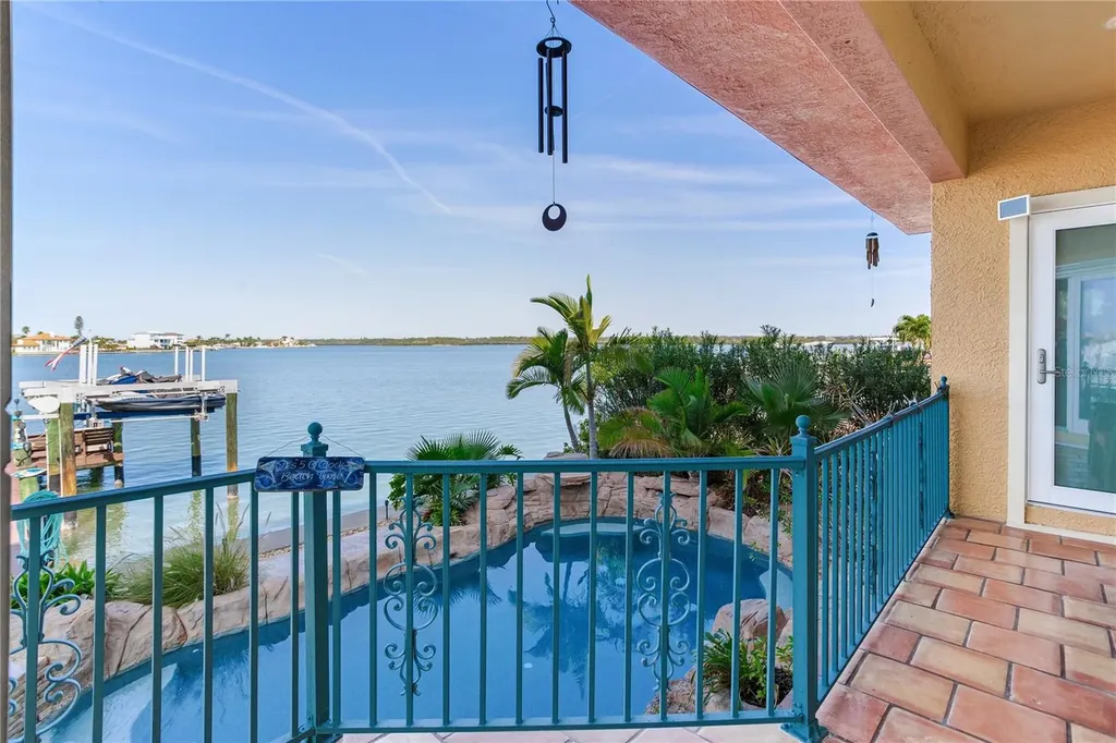16480 Redington Drive Redington Beach FL 33708
