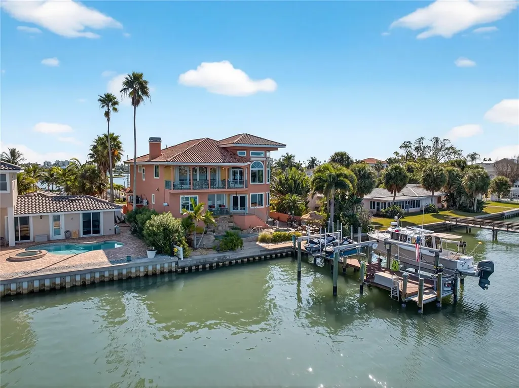 16480 Redington Drive Redington Beach FL 33708