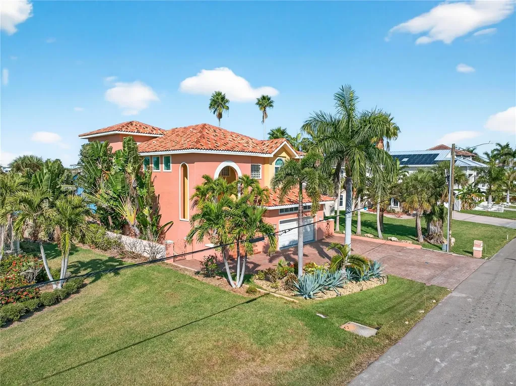 16480 Redington Drive Redington Beach FL 33708