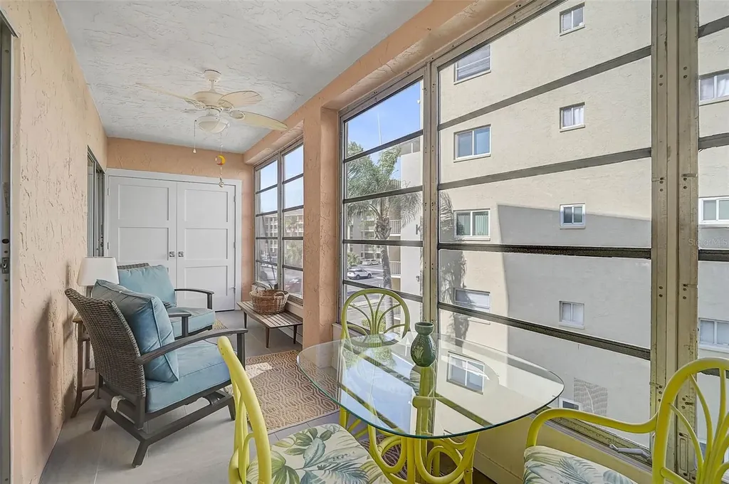 3585 Lake Bayshore Drive Bradenton FL 34205