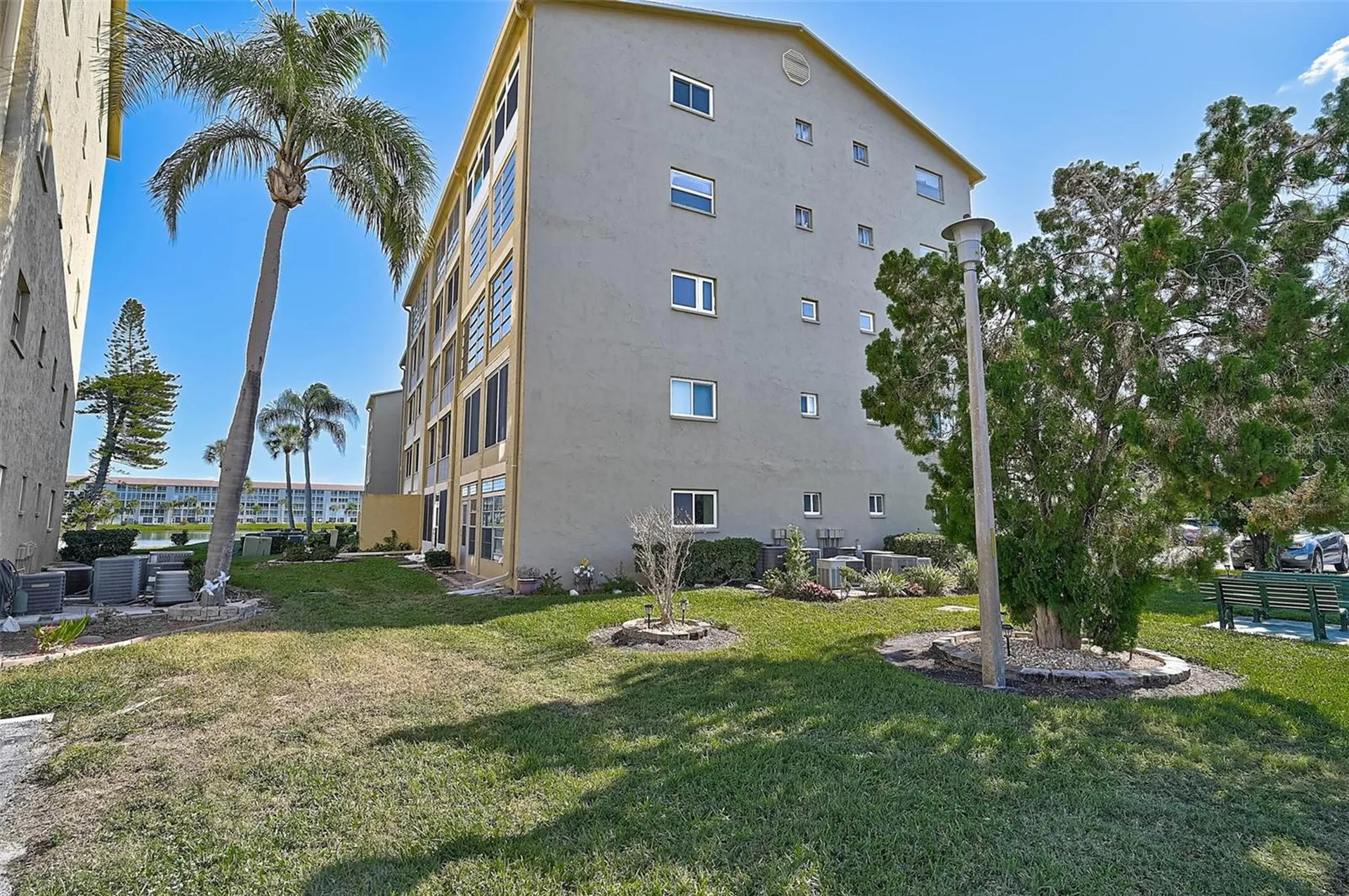 3585 Lake Bayshore Drive Bradenton FL 34205