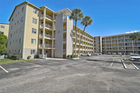 3585 Lake Bayshore Drive Bradenton FL 34205