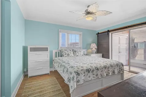 3585 Lake Bayshore Drive Bradenton FL 34205