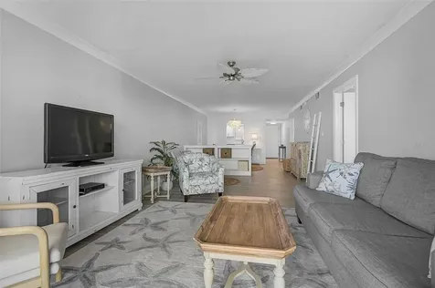 3585 Lake Bayshore Drive Bradenton FL 34205
