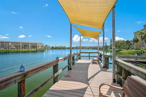3585 Lake Bayshore Drive Bradenton FL 34205