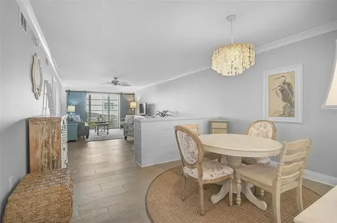 3585 Lake Bayshore Drive Bradenton FL 34205