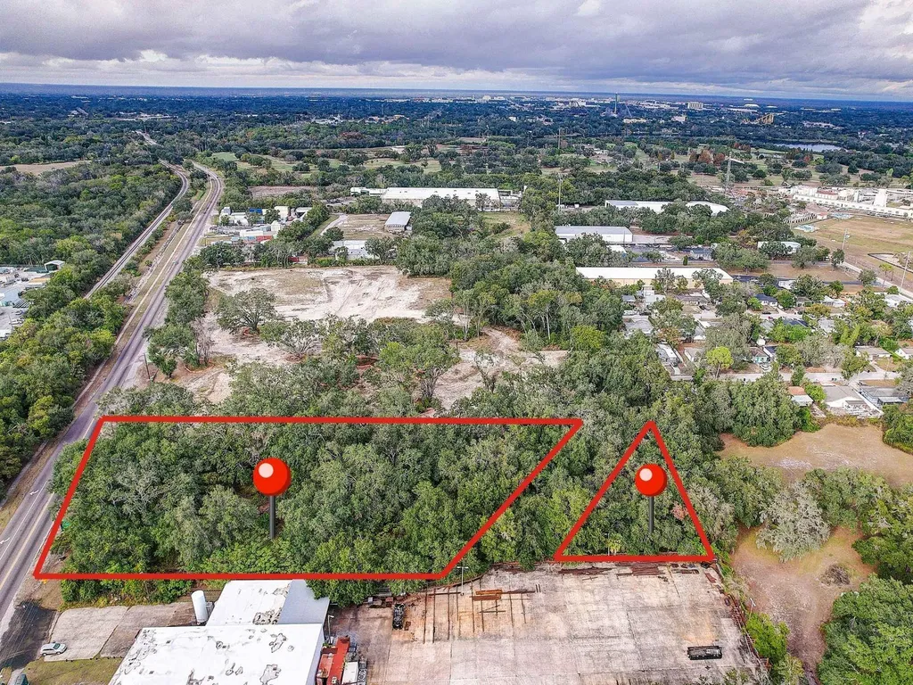 6905 & 6907 Rowlett Park Drive Tampa FL 33610