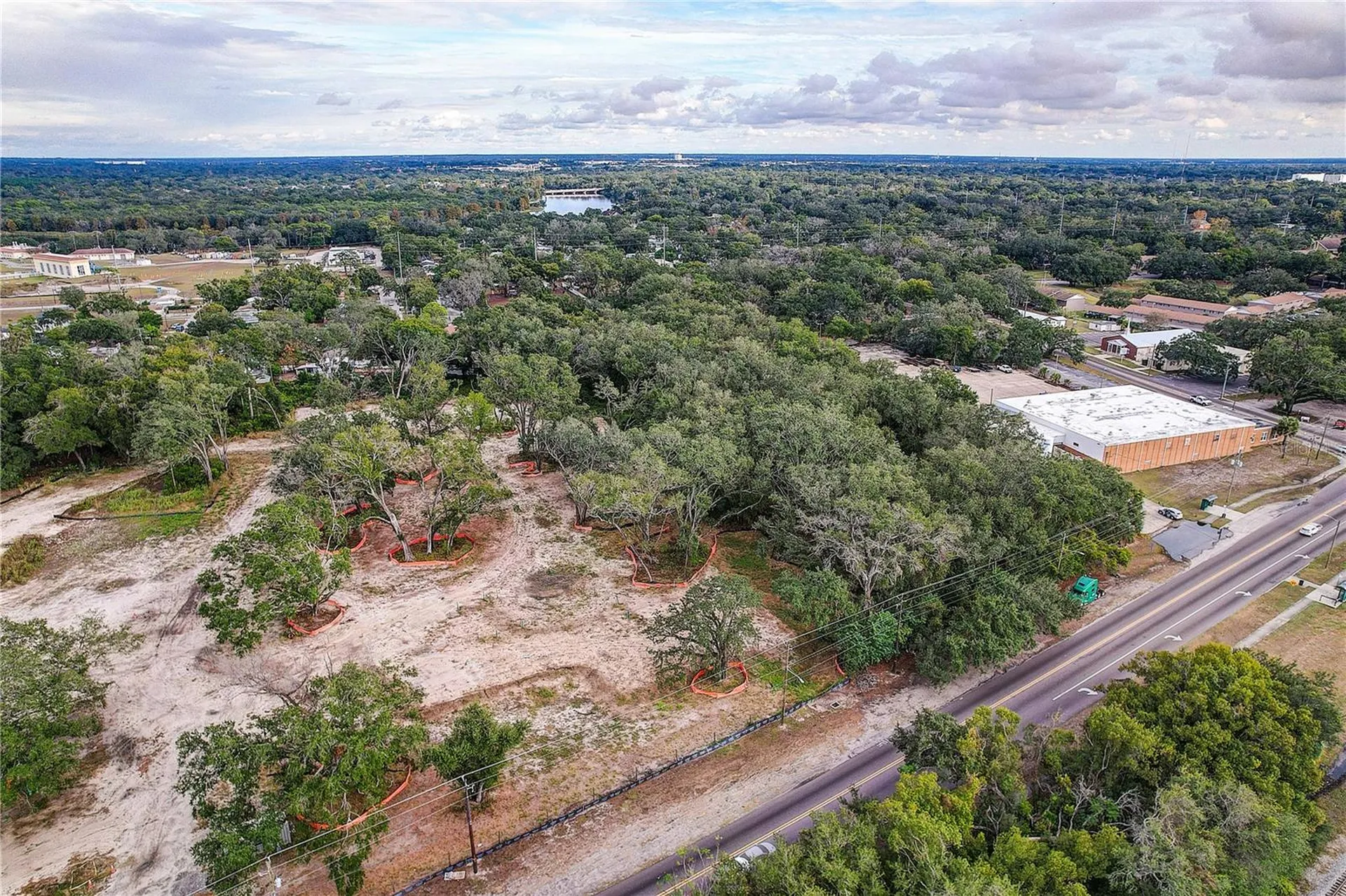 6905 & 6907 Rowlett Park Drive Tampa FL 33610
